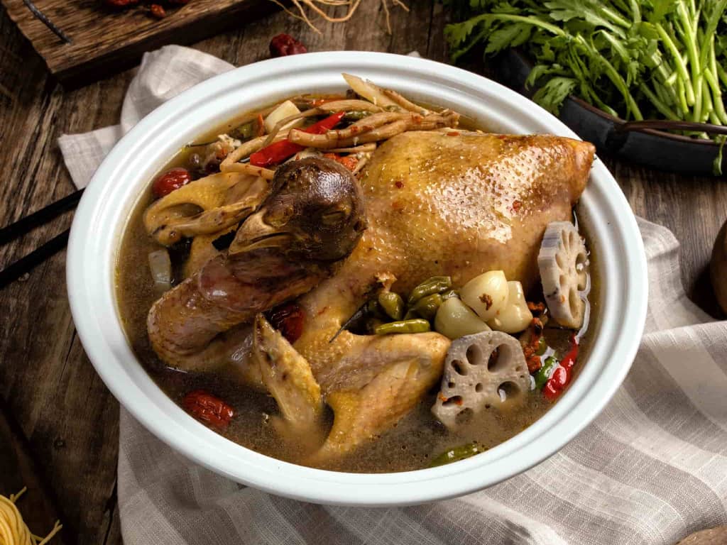 Gà tiềm thuốc bắc