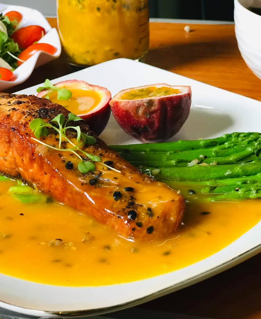 Bò nướng sốt lê