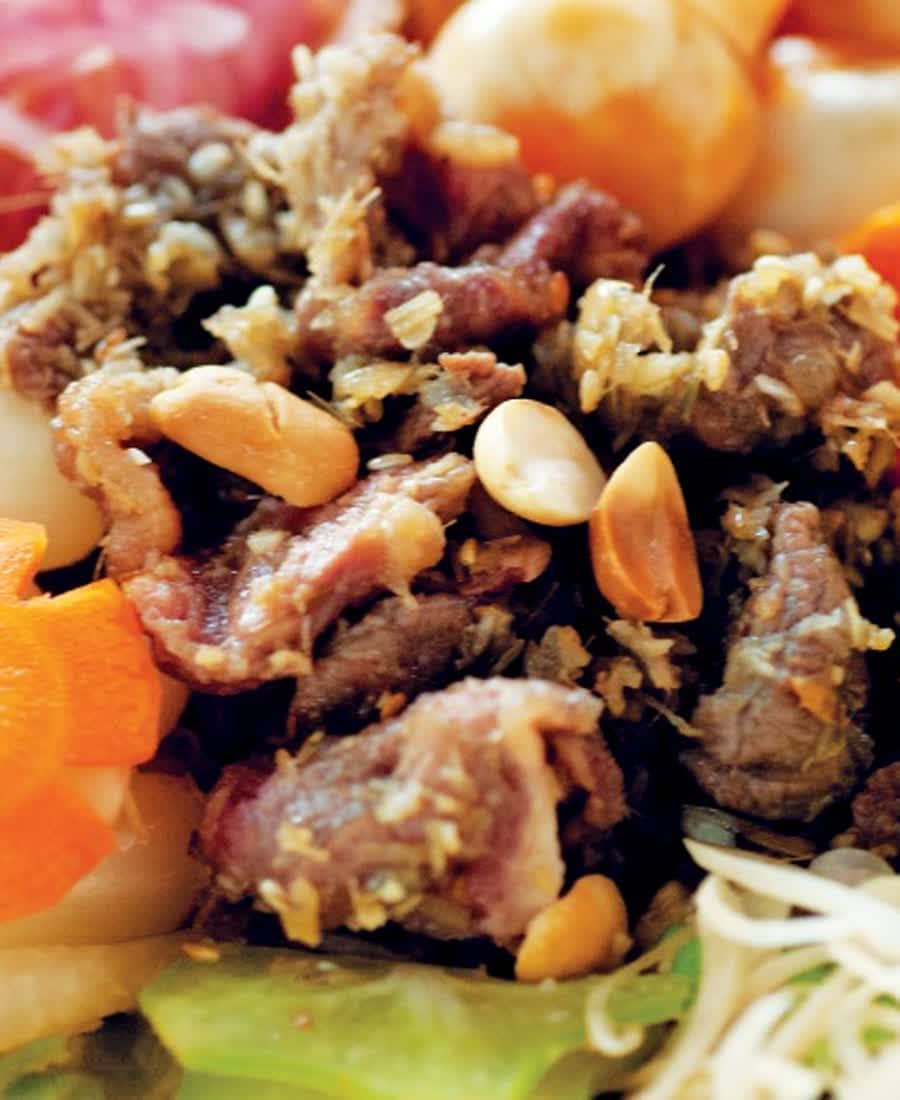 Gỏi bò ngũ sắc