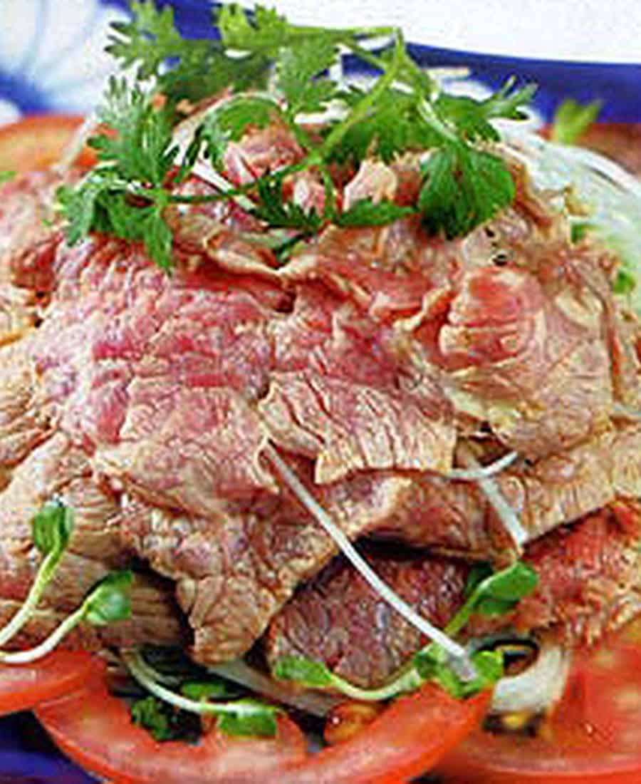 Gỏi mầm trộn bắp bò