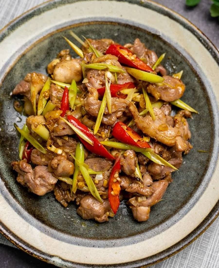 Heo rừng xào sả ớt