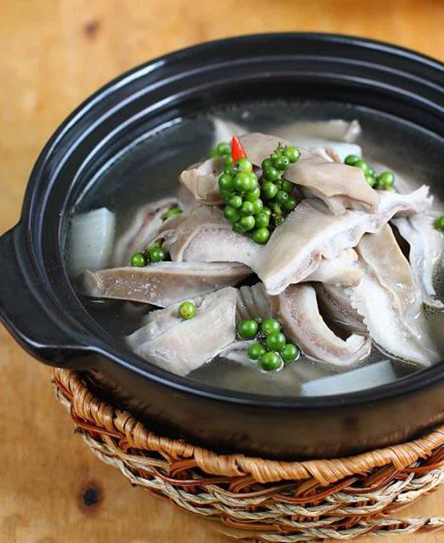 Lẩu bao tử hầm tiêu xanh